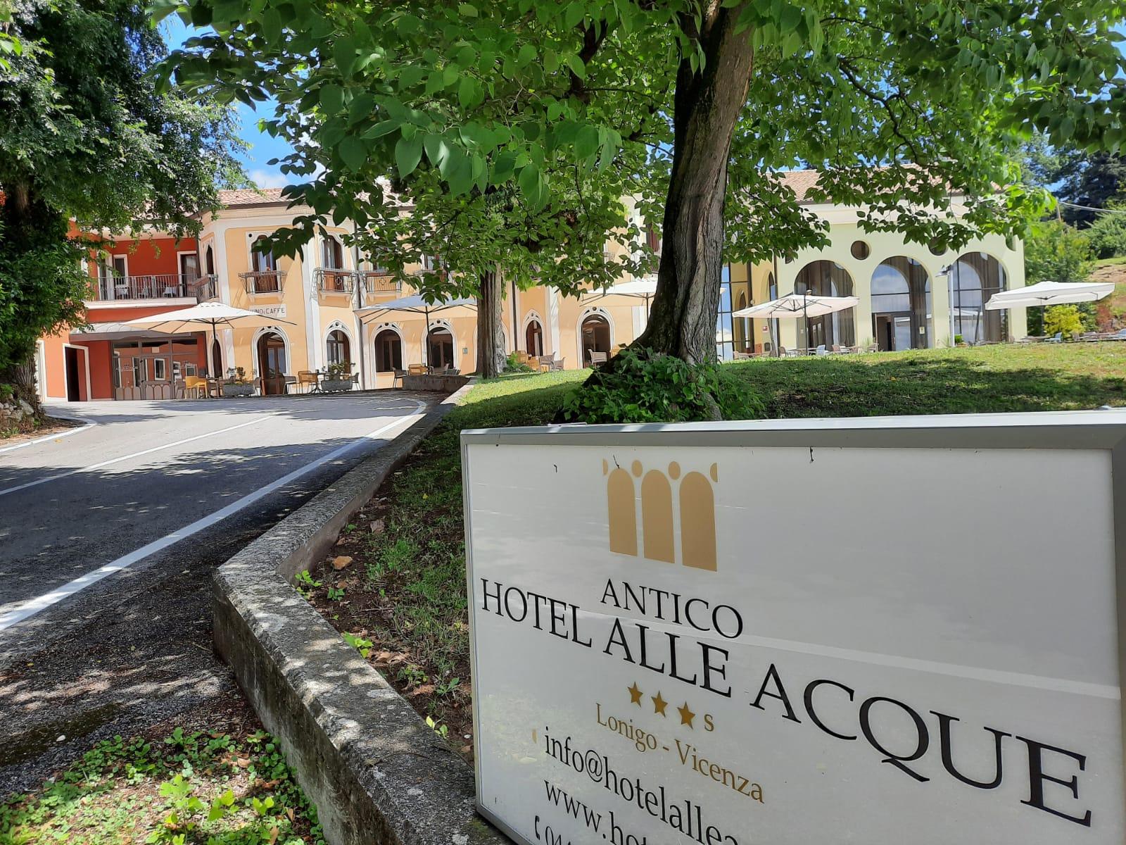 Hotel Alle Acque 로니고 외부 사진